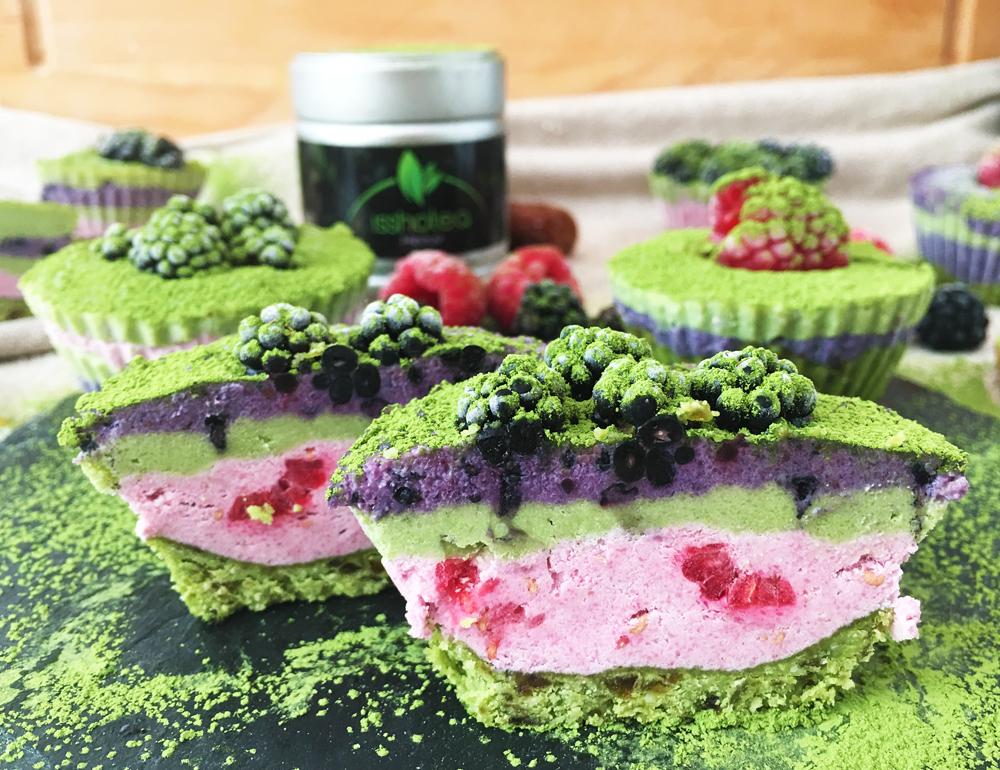 Tartaletas RAW de té Matcha y frutos rojos