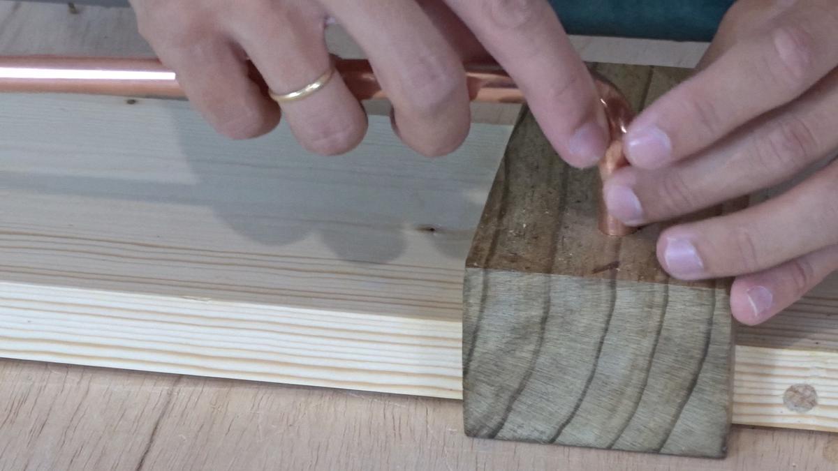 Como hacer un toallero de madera | DIY towel holder 14