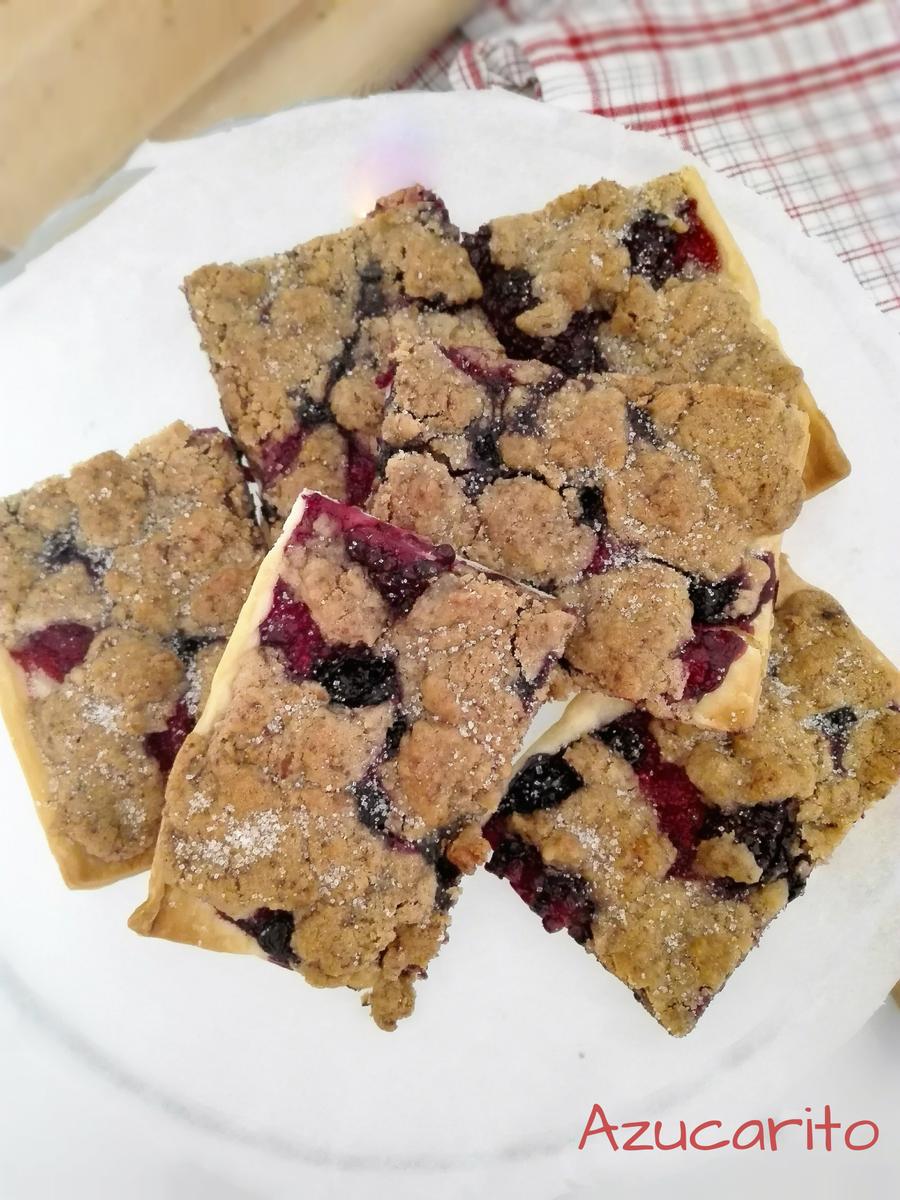 cuadrados de frutos del bosque con crumble (5)