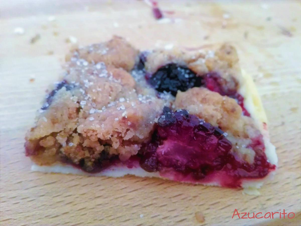 cuadrados de frutos del bosque con crumble (6)