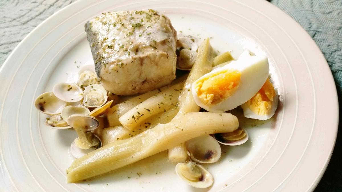 merluza con calçots