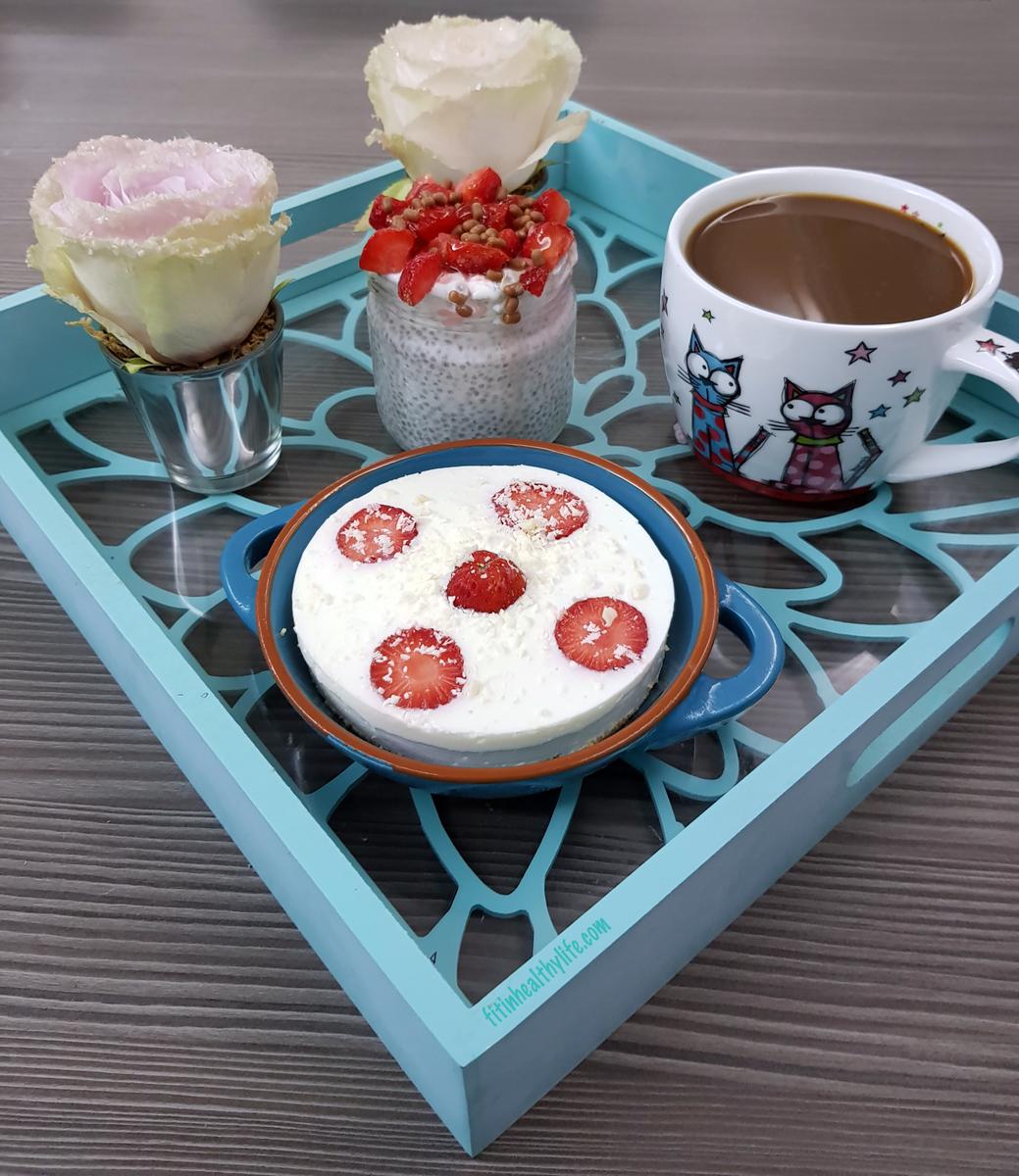tarta de queso de choco blanco y fresas copia