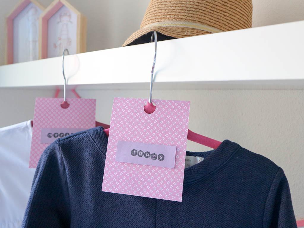 organizar la ropa con separadores