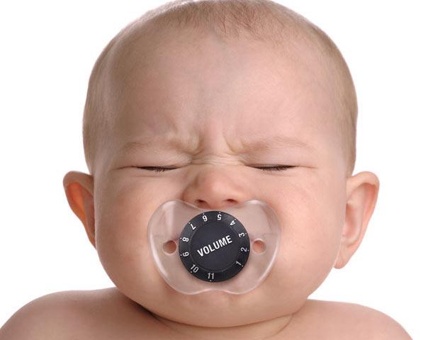 kitkasa-foto bebé llorando