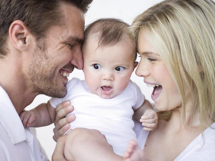 kitkasa foto papá, mamá y el beb