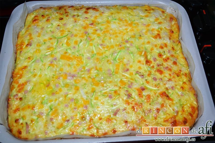 Pastel de calabacín, hornear y cuando esté hecho dejar enfriar