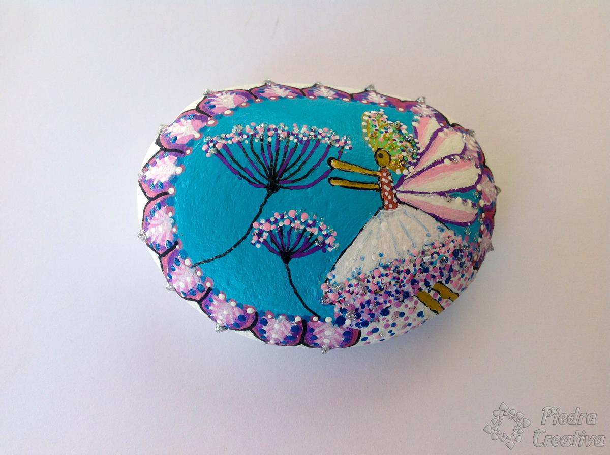 Hadas pintadas en piedras para tu hogar