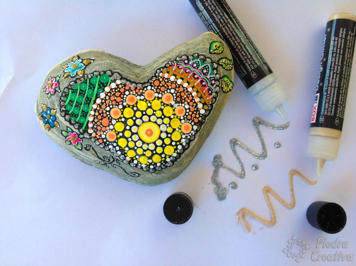 DIY mandala de corazón con purpurina