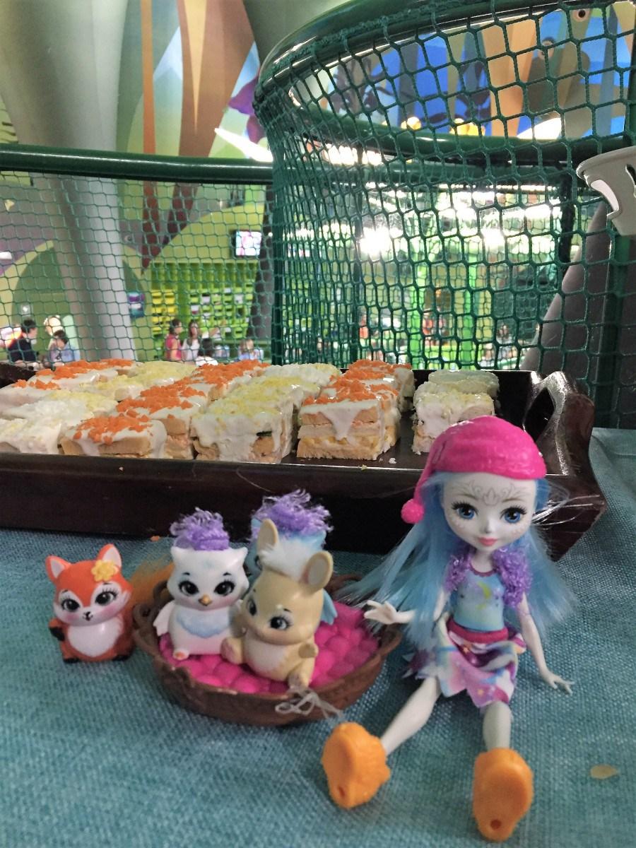 FIESTA DE PRESENTACIÓN DE ENCHANTIMALS DE MATTEL Foto de %title