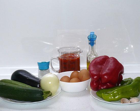 Pisto manchego con huevo