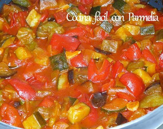 Pisto manchego con huevo