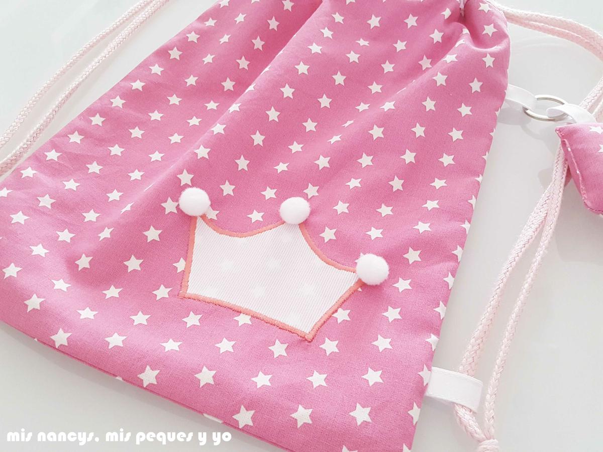 mis nancys, mis peques y yo, mochila pandilleando para ballet, detalle aplique corona blanca
