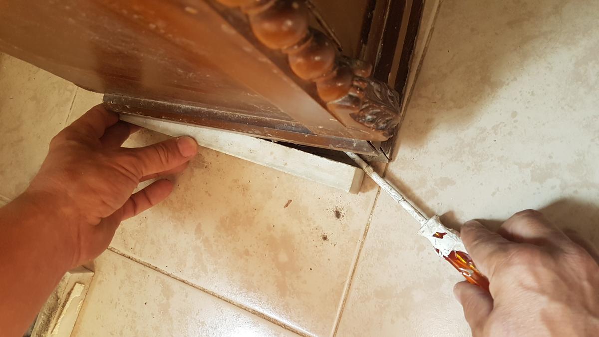 Comoda reciclada - retiramos los embellecedores