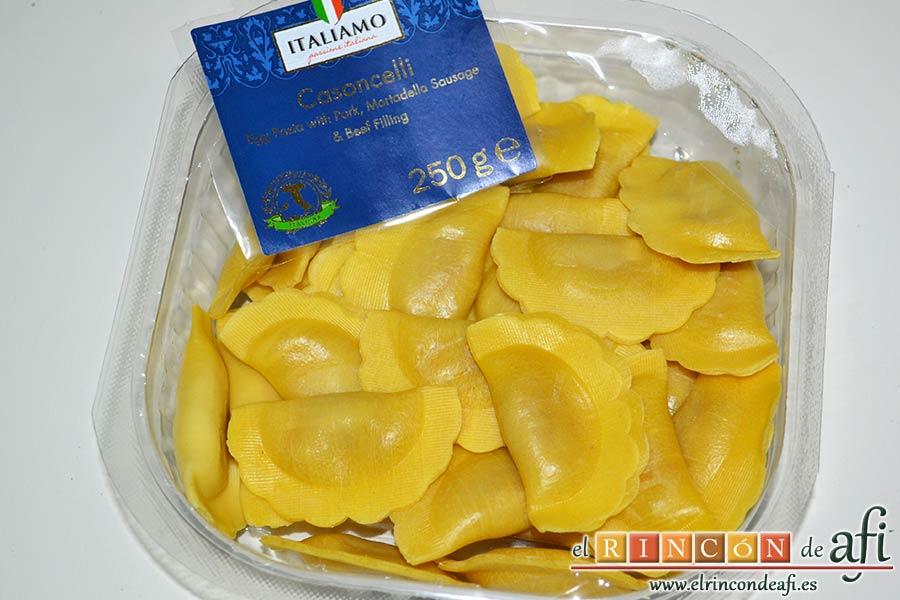 Casoncelli alla Bergamasca, cocerlos siguiendo instrucciones del fabricante