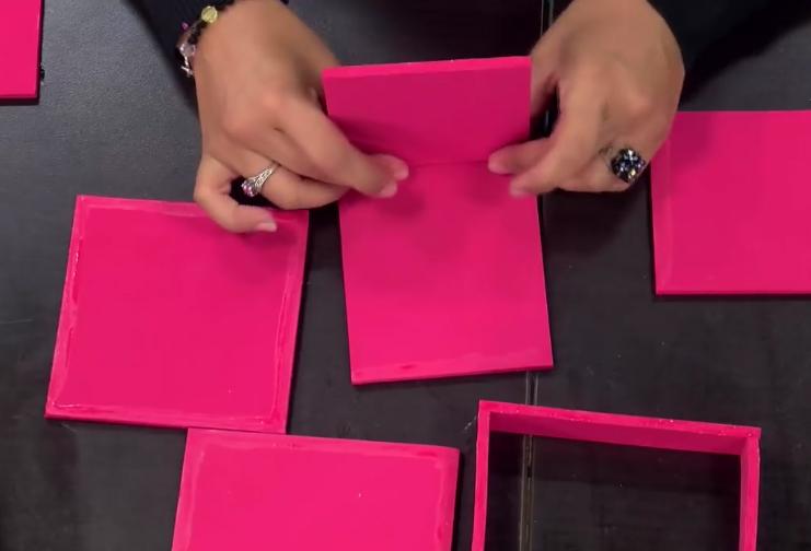 paso 4 para crear una caja de regalo en foami