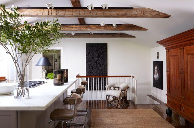 cocina con vigas vistas