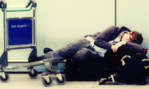 dormir en aeropuertos