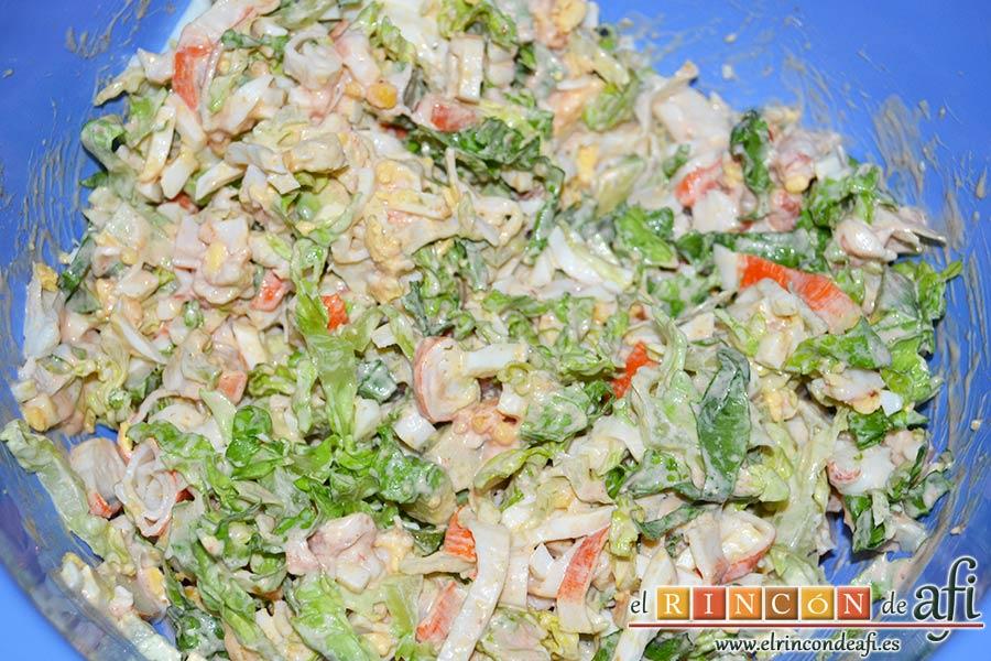 Pastel de marisco, mezclar bien