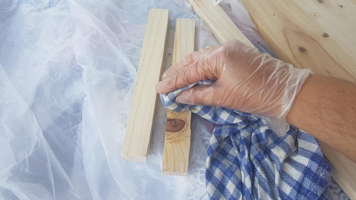 Actualizar un mueble - Aceite protector para la madera