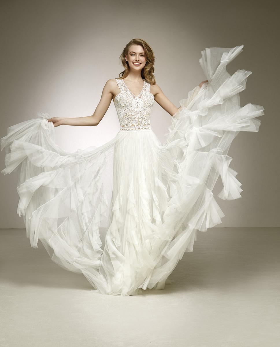 Pronovias 2018 Danaia