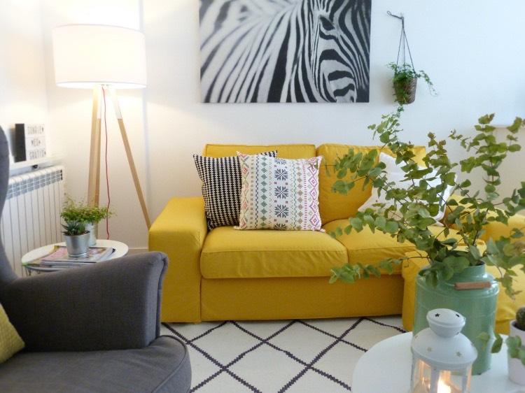 Cálido otoño, sofá perfecto