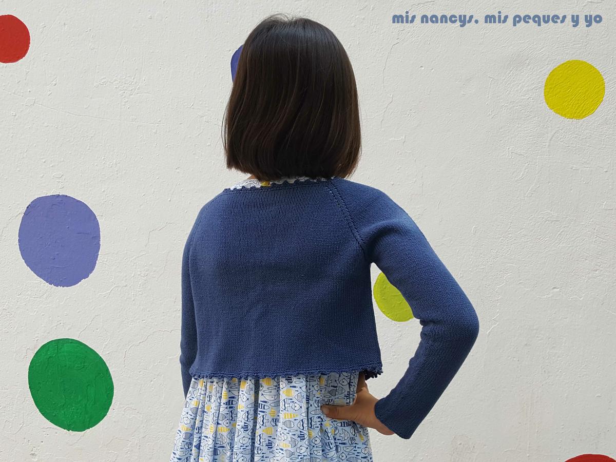 mis nancys, mis peques y yo, rebeca de punto para niña, detalle parte trasera