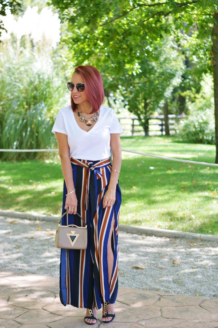 Look formal con camiseta y pantalón