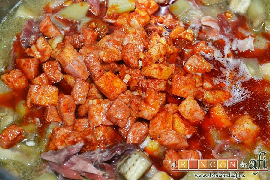 Garbanzos con berenjenas, añadirlo por último al guiso