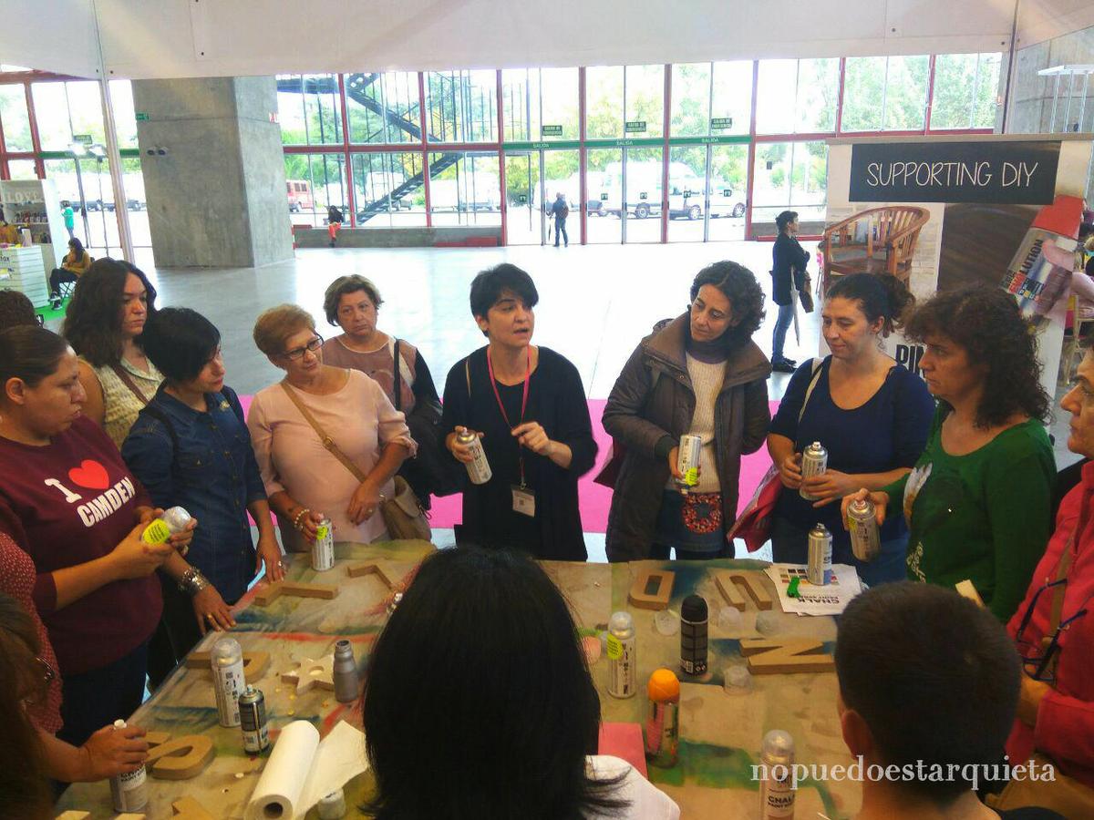 Creativa Madrid 2016 Inventando baldosas amarillas con Pinty Plus