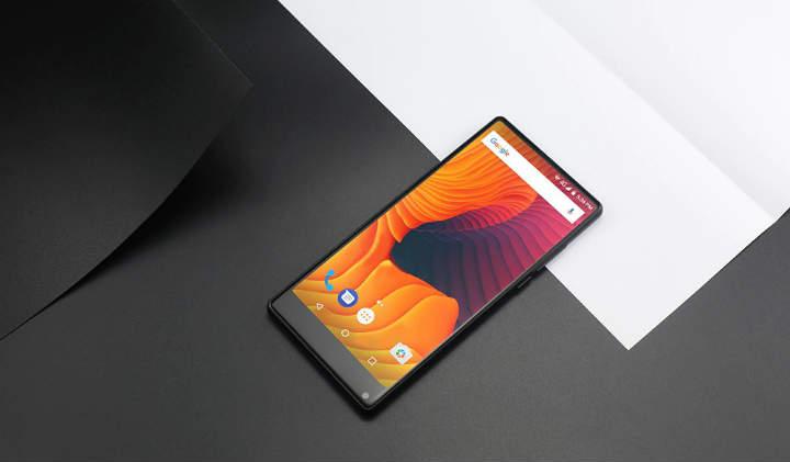Vernee Mix 2 en analisis review del smartphone con CPU Helio P25 4GB de RAM 64GB de almacenamiento cámara trasera dual de 13MP 4200mAh de batería especificaciones técnicas precio y opinión