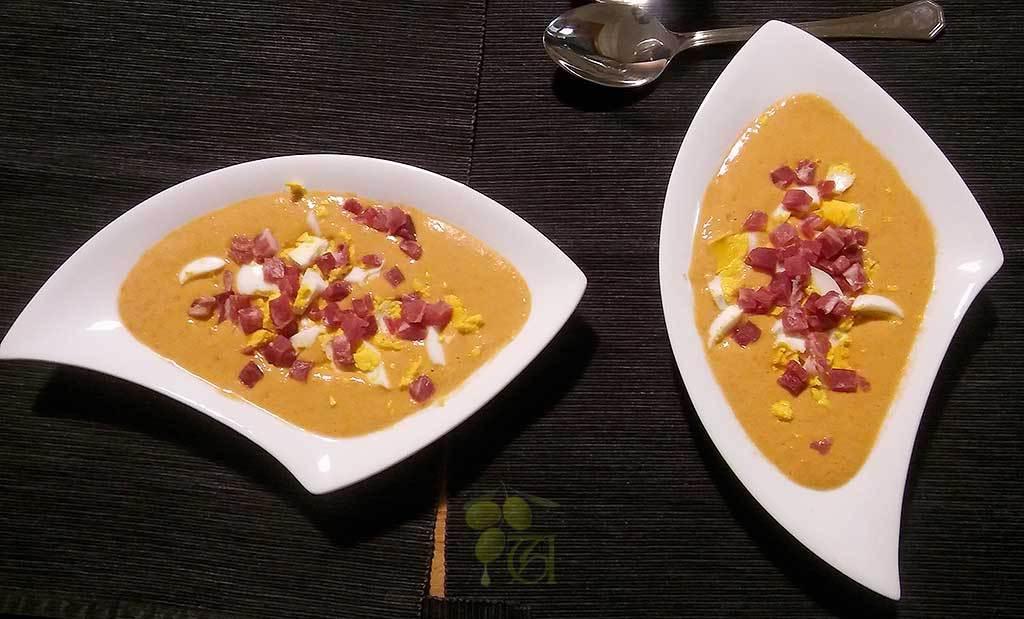salmorejo típico de la gastronomía andaluza