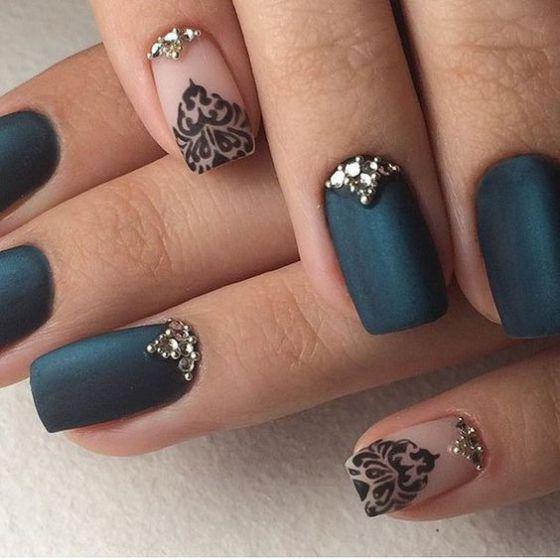 Diseños de uñas con joyas: caviar, swarovski, dijes, perlas, tachuelas |  Belleza