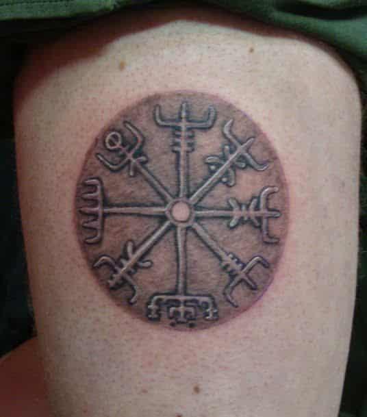 tatuajes de brújulas antiguas 2 - +90 Tatuajes de brújulas para hombres y mujeres Diseños y significados