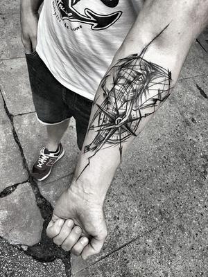 hombres tattoo elefante 2 - +40 Tatuajes de elefantes, significados - dise&ntilde;os en hombres y mujeres