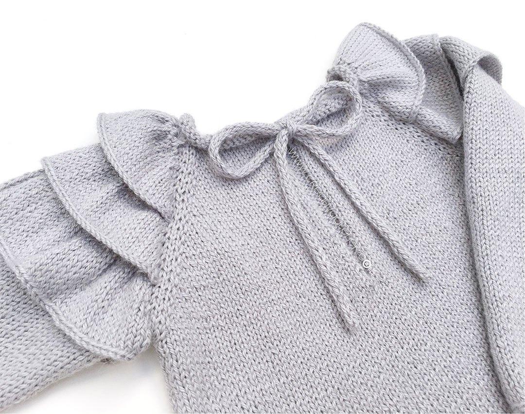 Jersey de punto con volantes de bebé tejido a dos agujas - Patrón y tutorial DIY