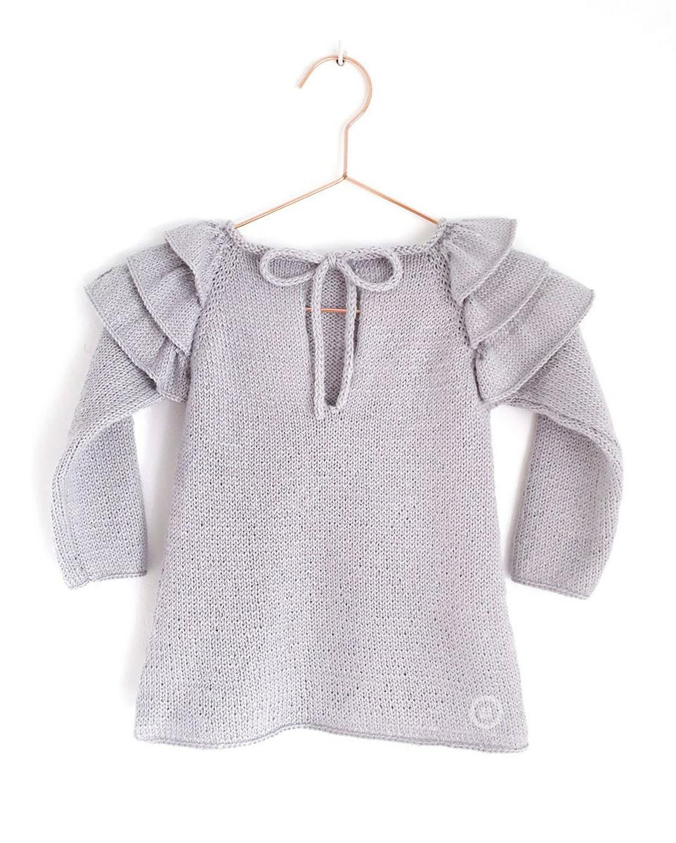 Jersey de punto con volantes de bebé tejido a dos agujas - Patrón y tutorial DIY