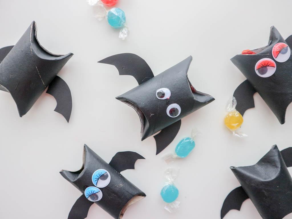 cajas para caramelos hechas con rollos de papel higienico