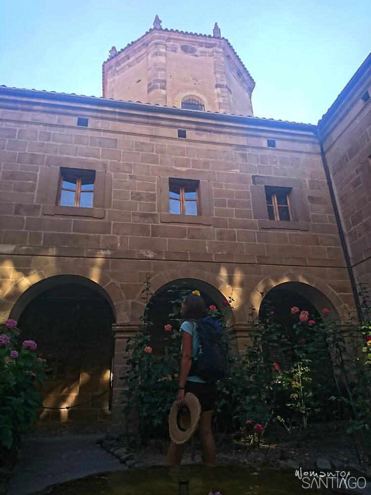 noelia en Claustro de Santo Toribio