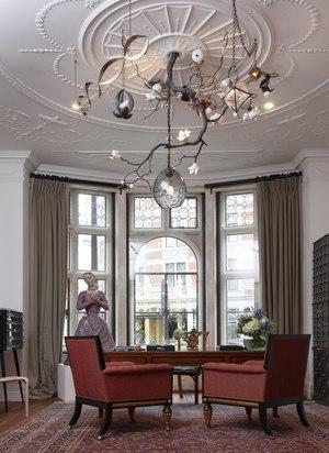 lampara decorada con florón escayola