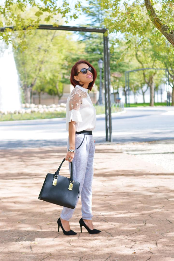 Outfit con pantalón jogging