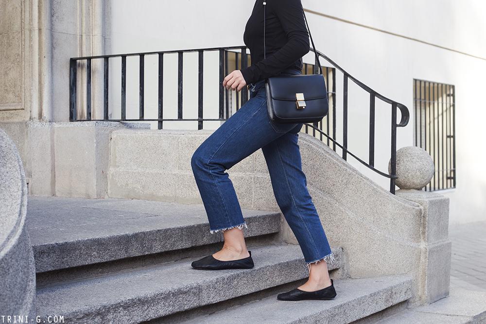 Trini | Wolford top Levis jeans