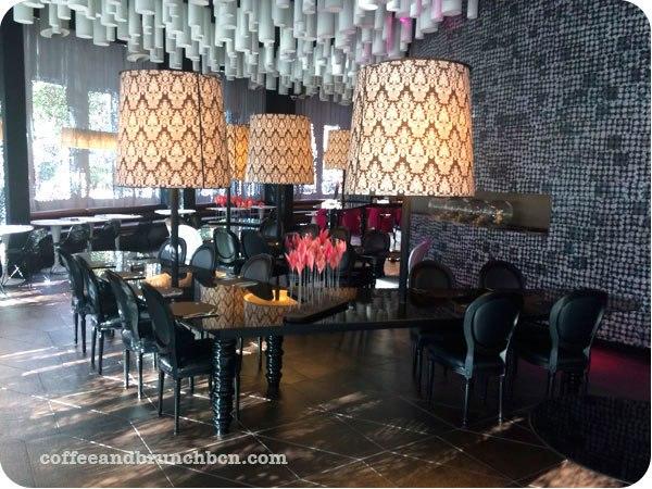 Hotel Barcelo-B-Lounge-Brunch bufe libre en el Raval-Mesas