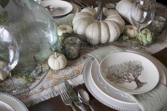 Una mesa elegante otoñal de MAISON De CINQ