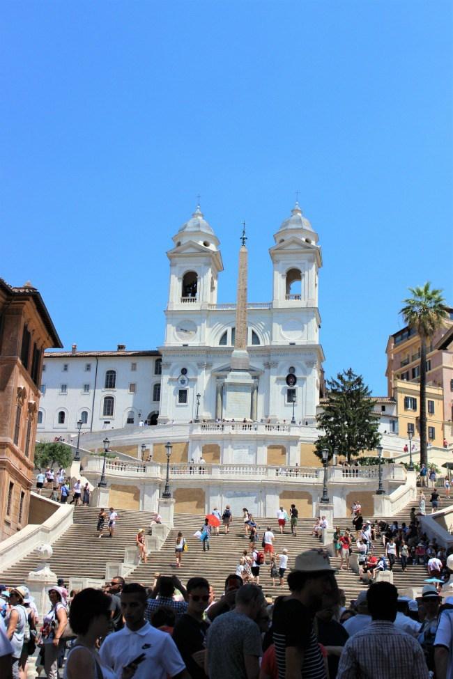 Attraversiamo las calles de Roma en un día