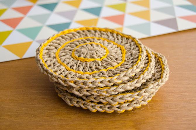 Posavasos de ganchillo con fibra natural