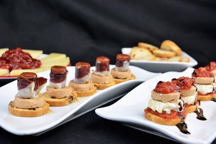 canapes-o-pasabocas-contraste-de-sabores.JPG