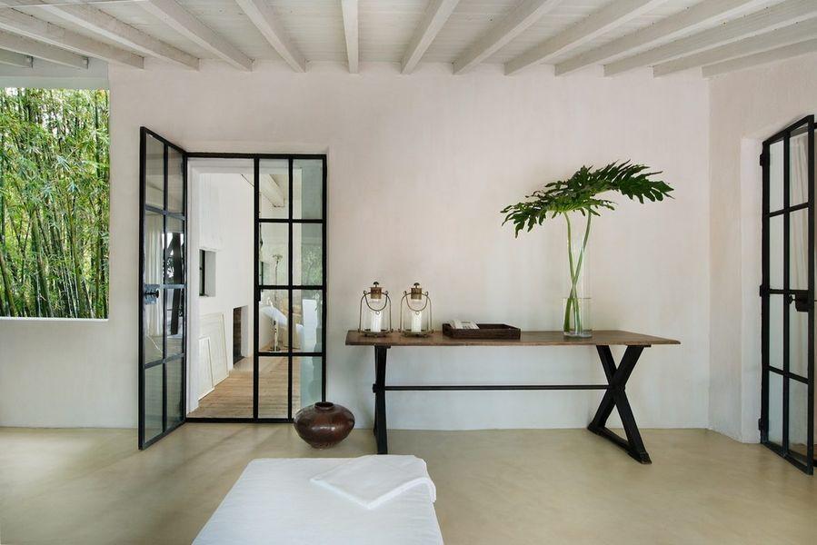 la_casa_de_calvin_klein_en_miami_602560394_899x600