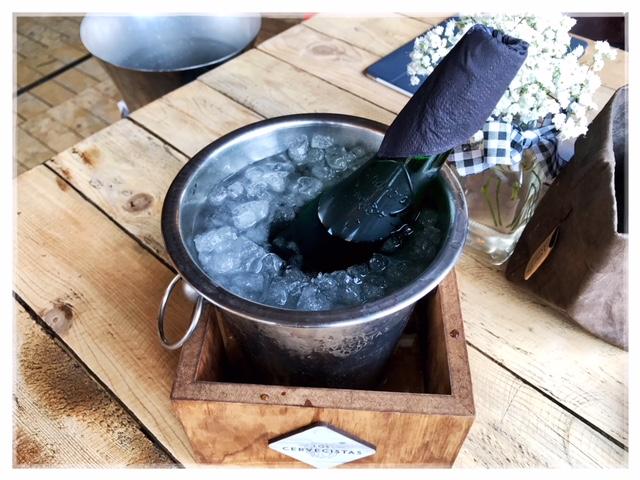 Rompiendo el huevo sobre Chipirones a la Andaluza