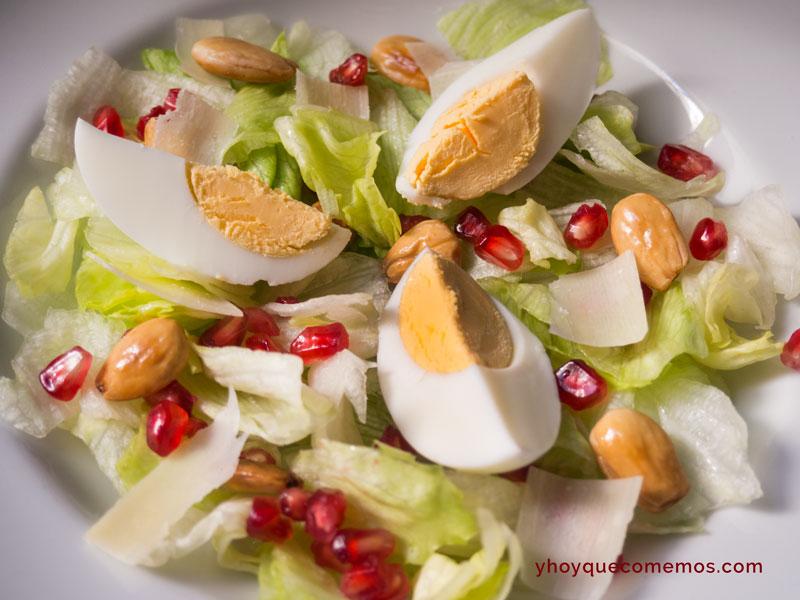 ensalada con granada y vinagreta de miel