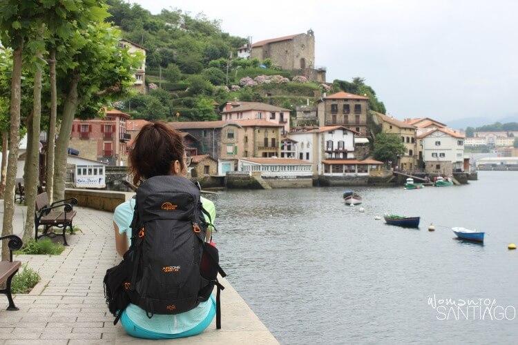 noelia mirando el mar